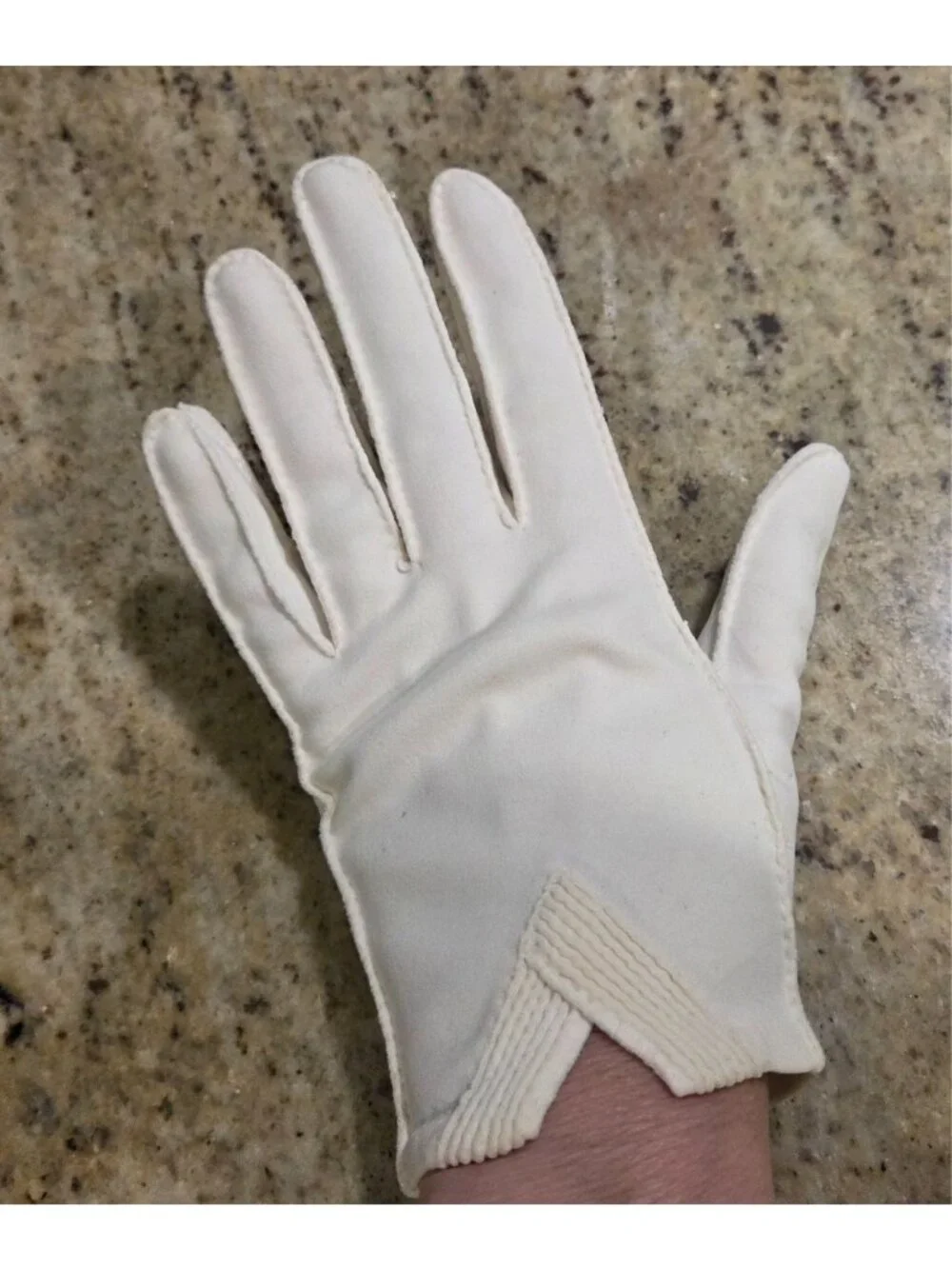 Vintage Womens Size M/L 7 Off-White Cotton Formal Gloves Chevron Notch Wrist